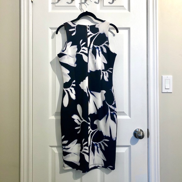 Scuba knit bodycon dress - Picture 2 of 7